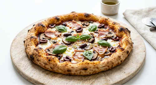 Capricciosa pizza